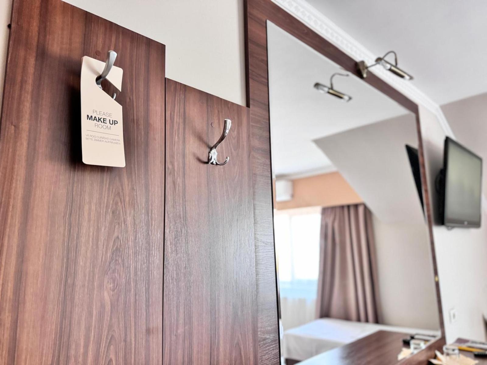 Hanul Domnesc Imperial Hotel & Spa Călan Екстериор снимка
