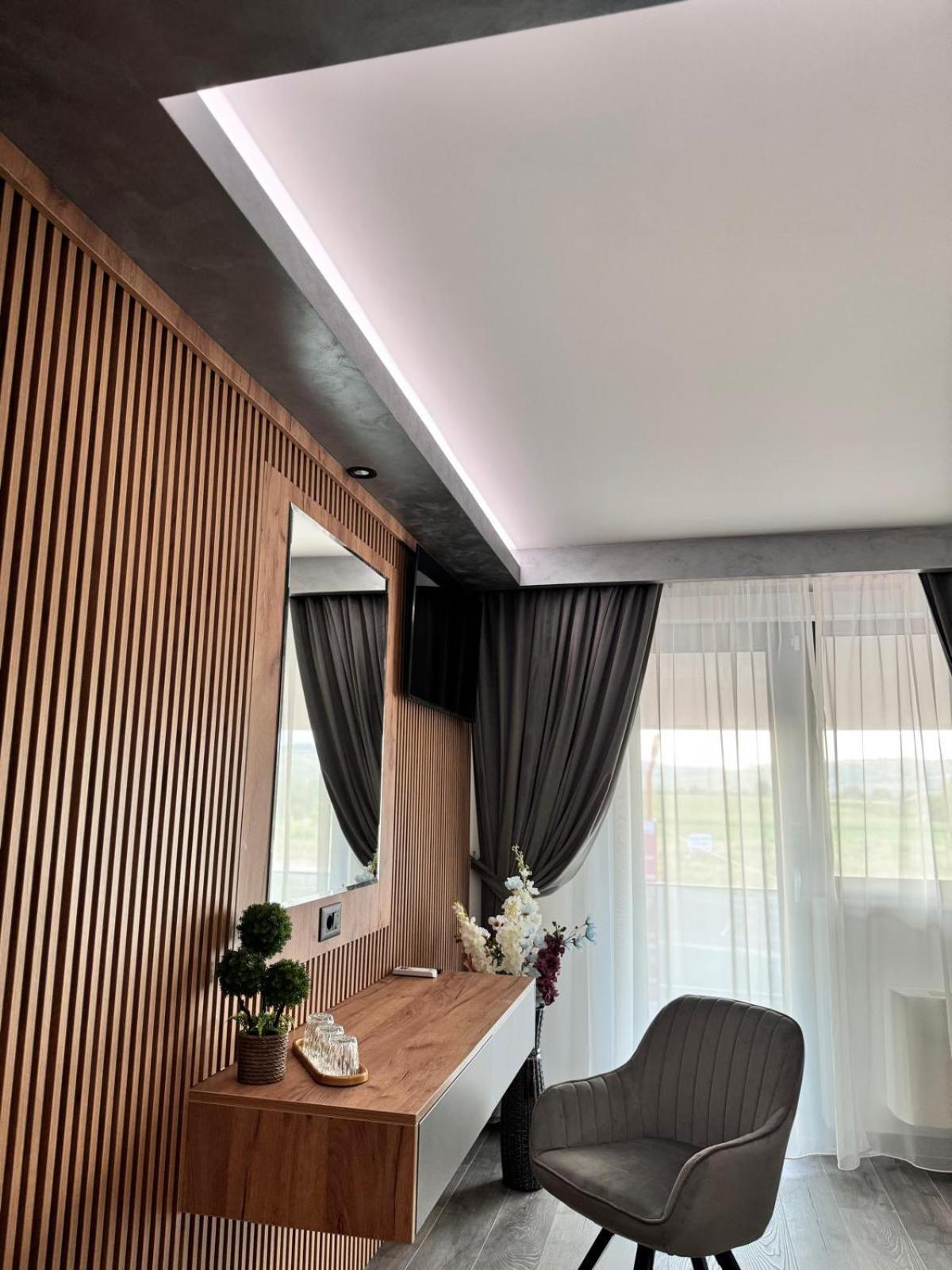 Hanul Domnesc Imperial Hotel & Spa Călan Екстериор снимка