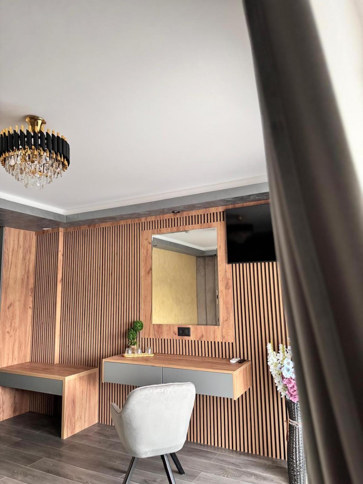 Hanul Domnesc Imperial Hotel & Spa Călan Екстериор снимка