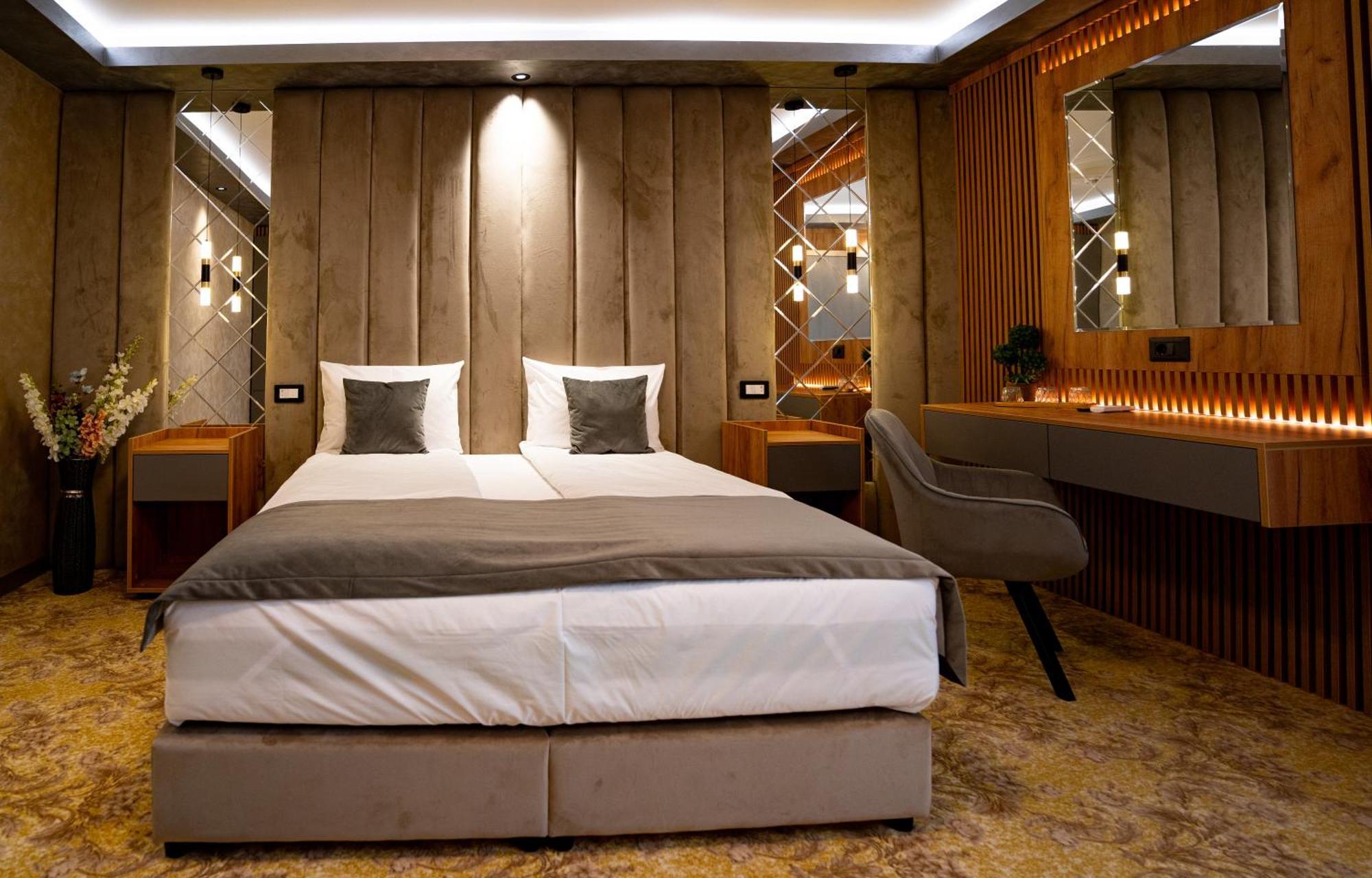 Hanul Domnesc Imperial Hotel & Spa Călan Екстериор снимка