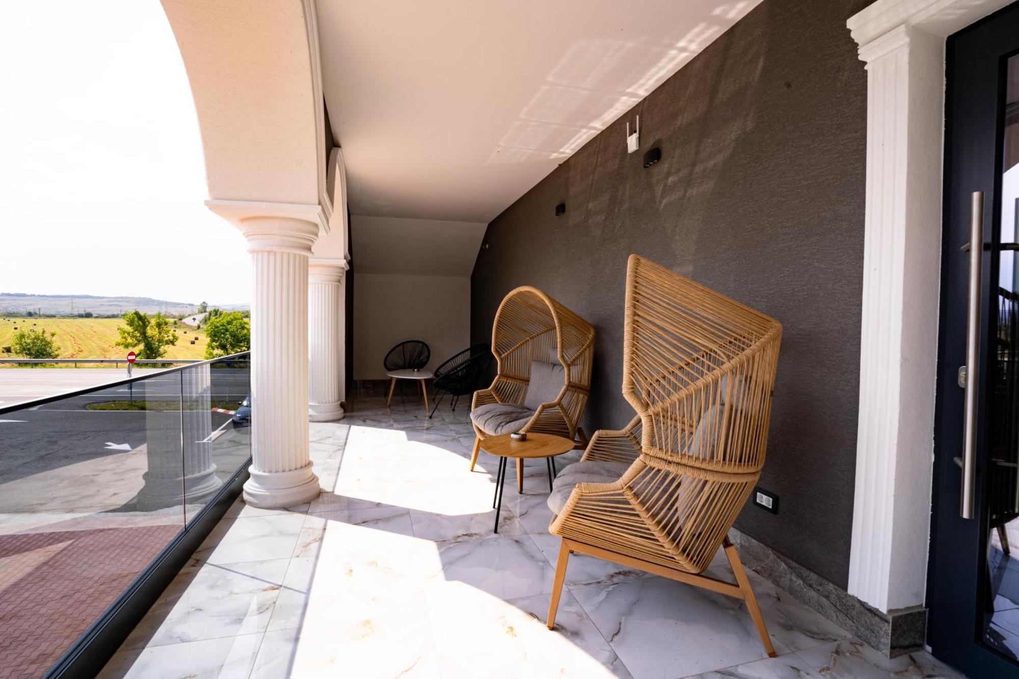 Hanul Domnesc Imperial Hotel & Spa Călan Екстериор снимка