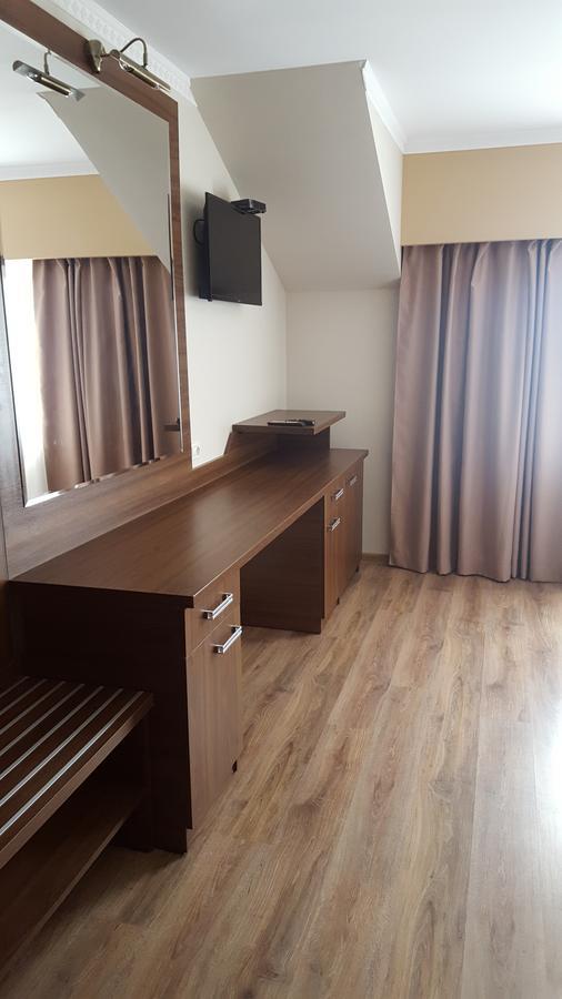 Hanul Domnesc Imperial Hotel & Spa Călan Екстериор снимка